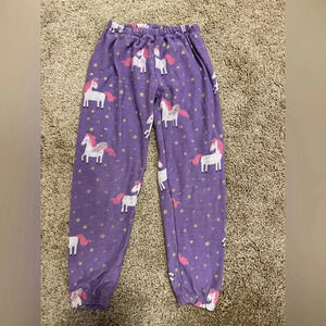Adorable unicorn joggers. Soft and comfy.